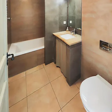2 Bedroom Lovely In Saint-laurent-de-la-ca Dom wakacyjny Saint-Laurent-de-la-Cabrerisse