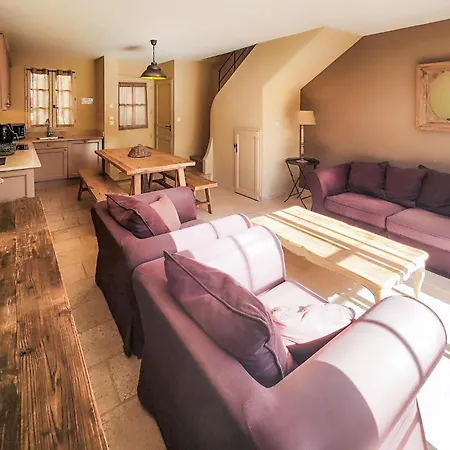 2 Bedroom Lovely In Saint-laurent-de-la-ca Dom wakacyjny *