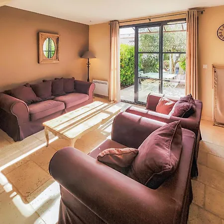 2 Bedroom Lovely In Saint-laurent-de-la-ca Dom wakacyjny