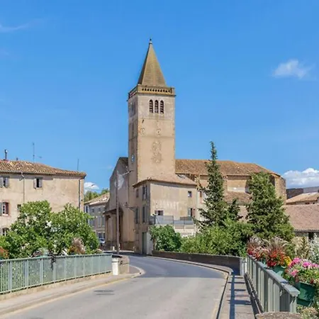 2 Bedroom Lovely In Saint-laurent-de-la-ca Dom wakacyjny *